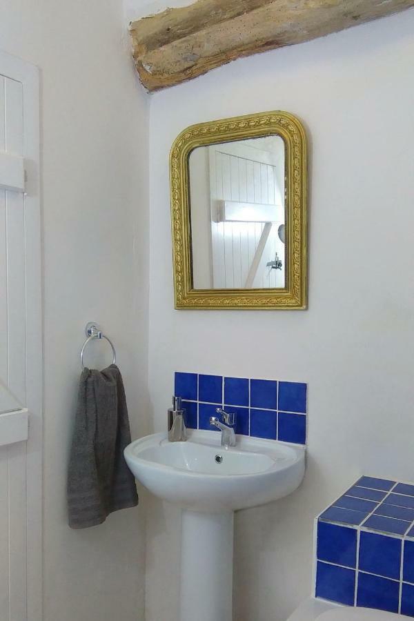 Le Douitel Bed & Breakfast Roncey Exterior foto